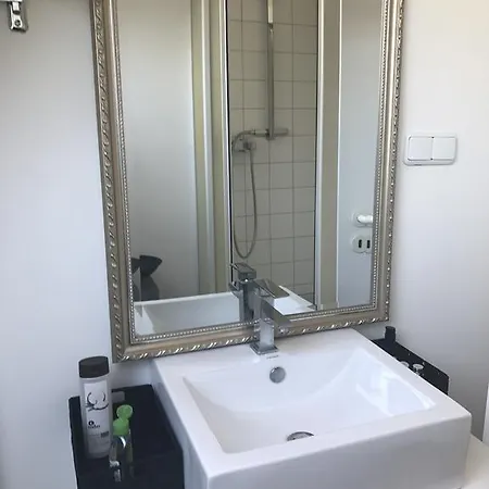 House In House Apartment Düsseldorf